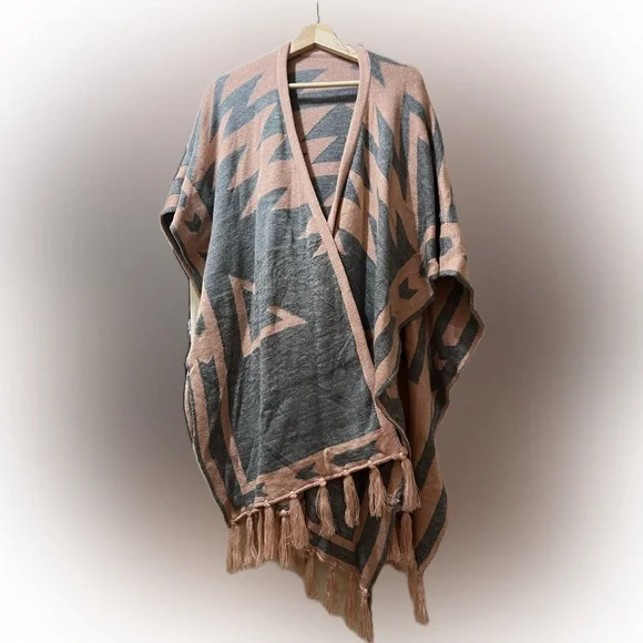 Pink and Grey Shawl - Mexican - NWOT - Picture 1 of 2